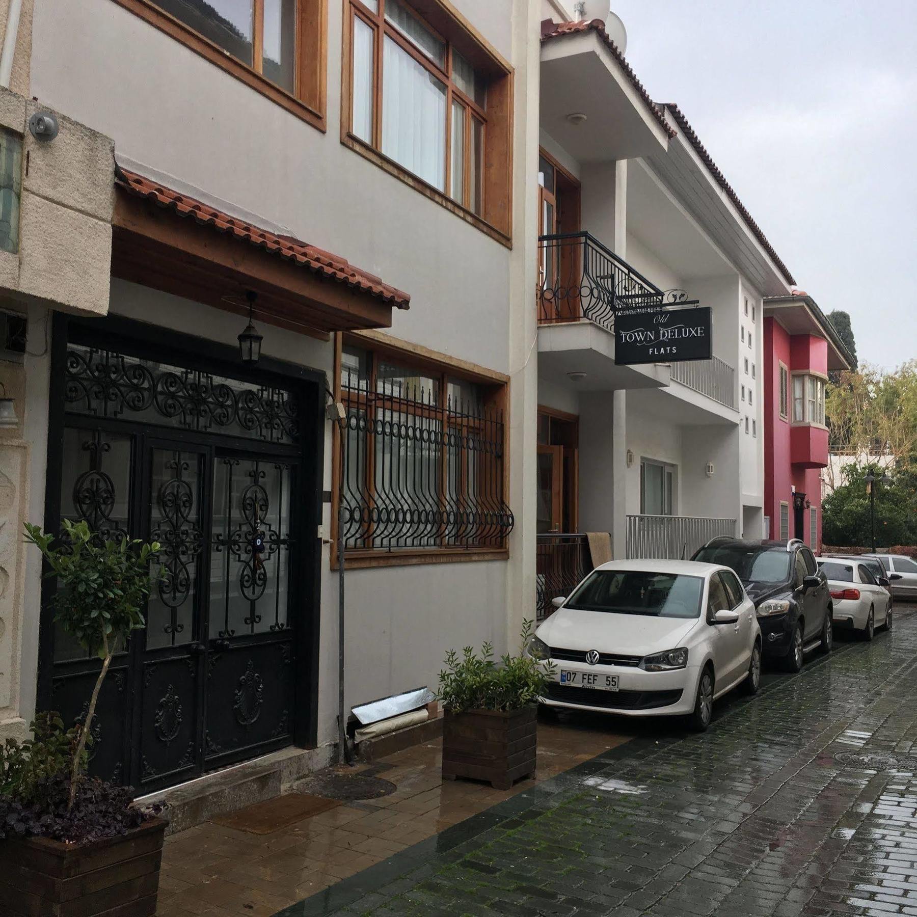 Old Town Deluxe Flats Aparthotel Antalya Bagian luar foto