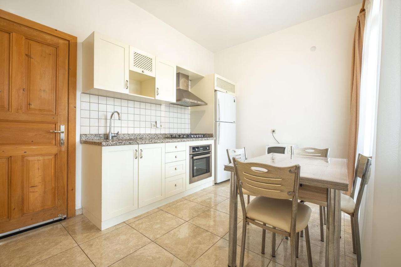 Old Town Deluxe Flats Aparthotel Antalya Bagian luar foto