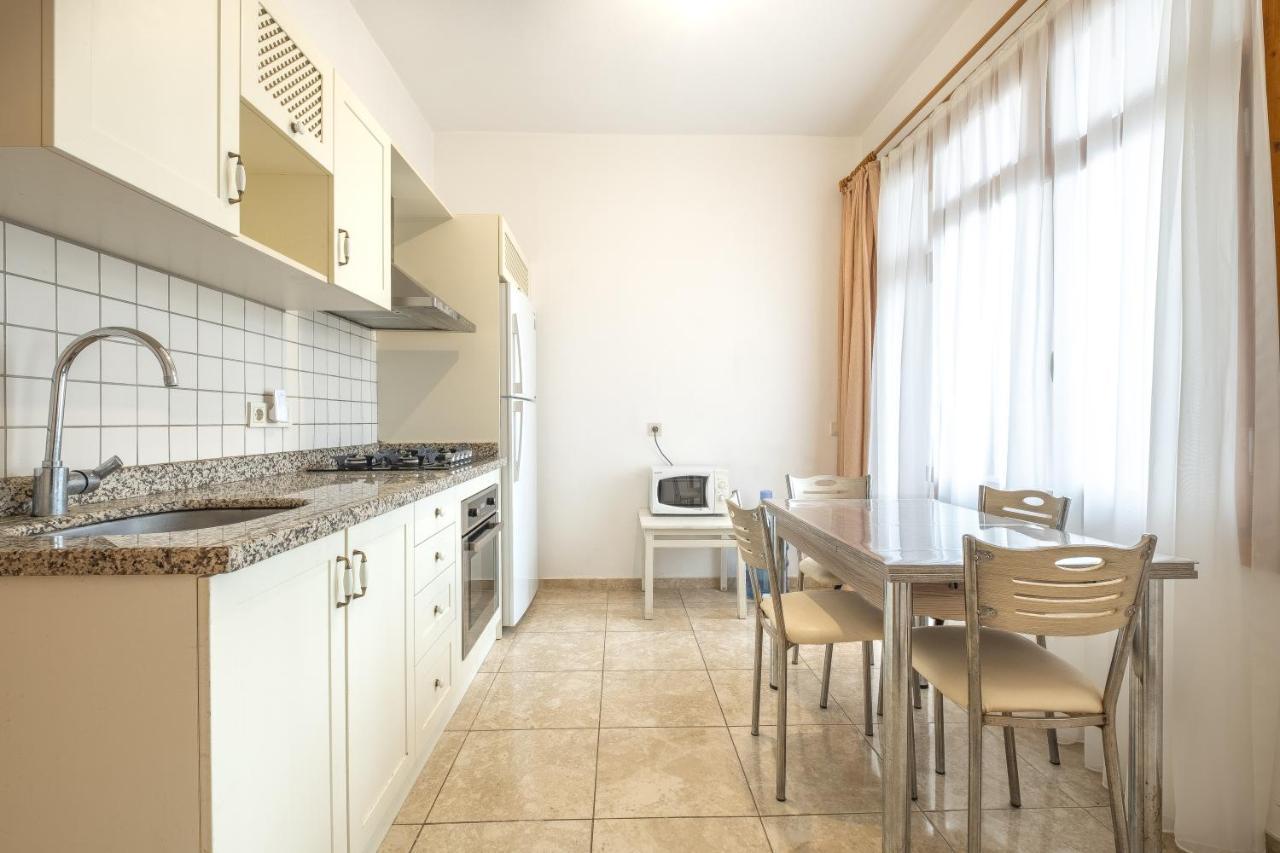 Old Town Deluxe Flats Aparthotel Antalya Bagian luar foto